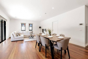 Family Oasis Walking distance to Chadstone SC